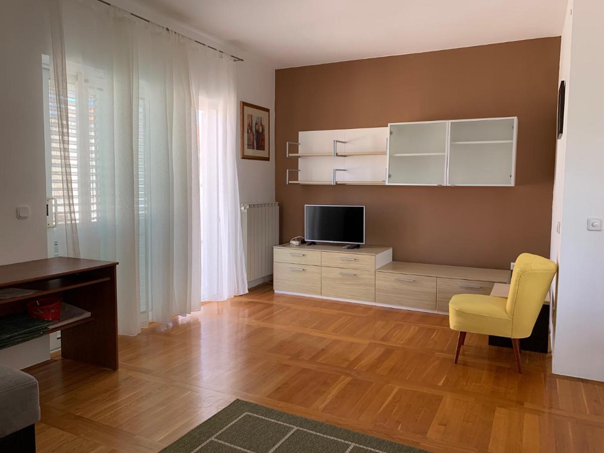 Apartment Skorin Primošten Exterior foto